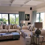 Q In Fresnaye