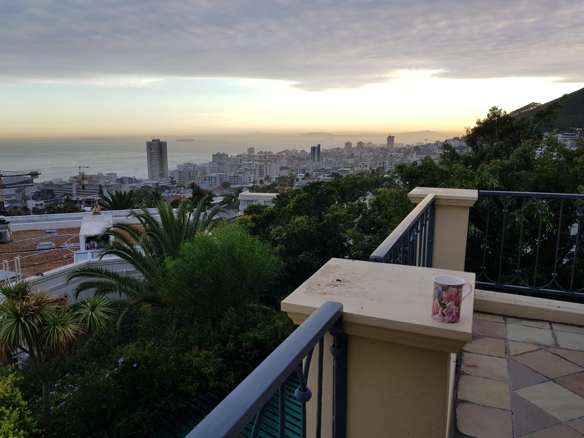Q In Fresnaye Guest house