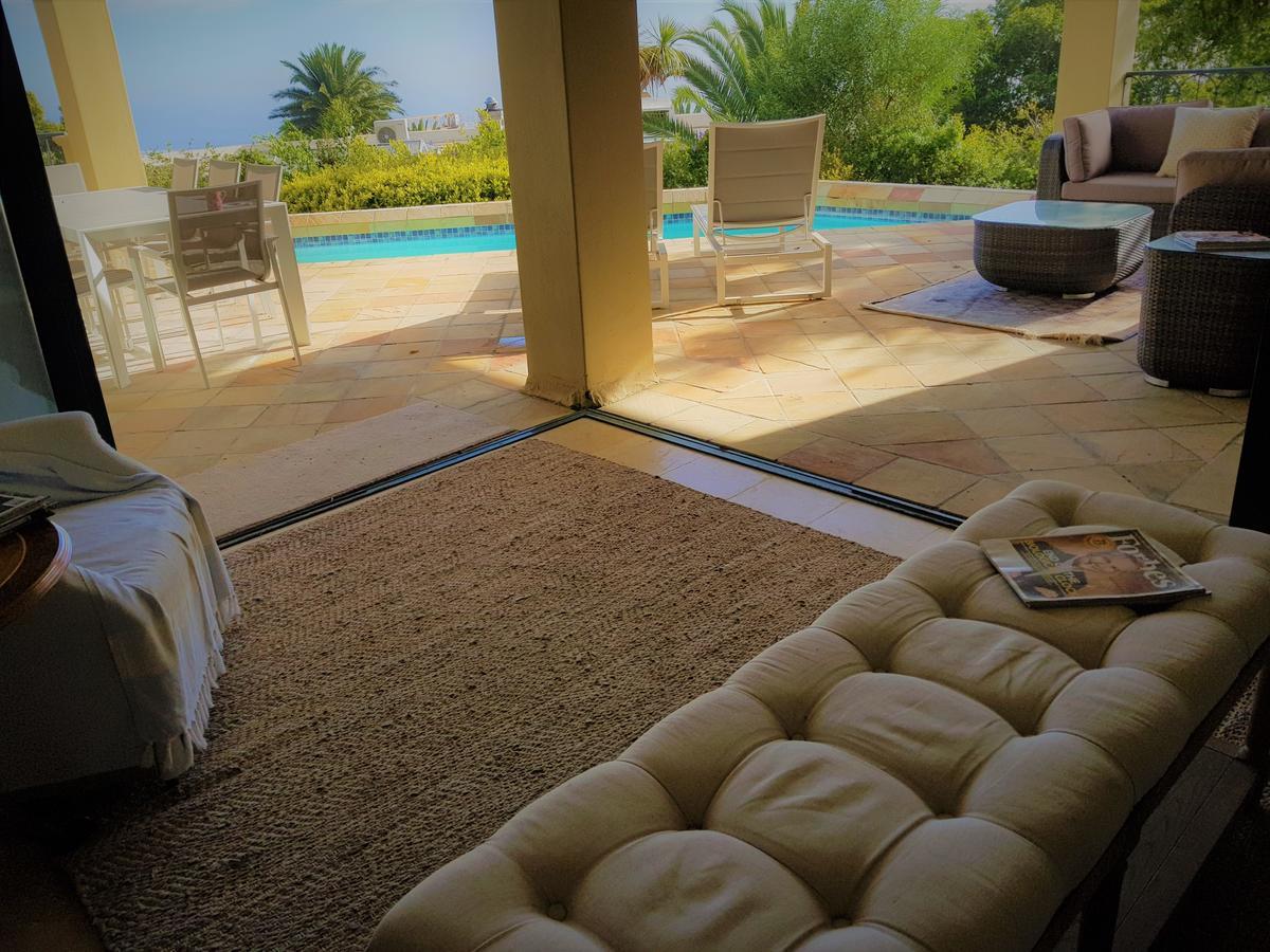 Q In Fresnaye Guest house Cape Town
