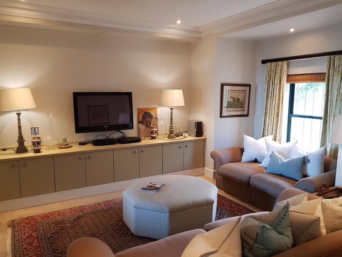 Q In Fresnaye