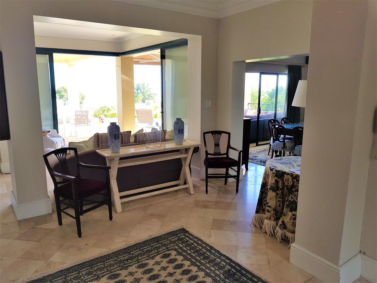 Q In Fresnaye Guest house Cape Town