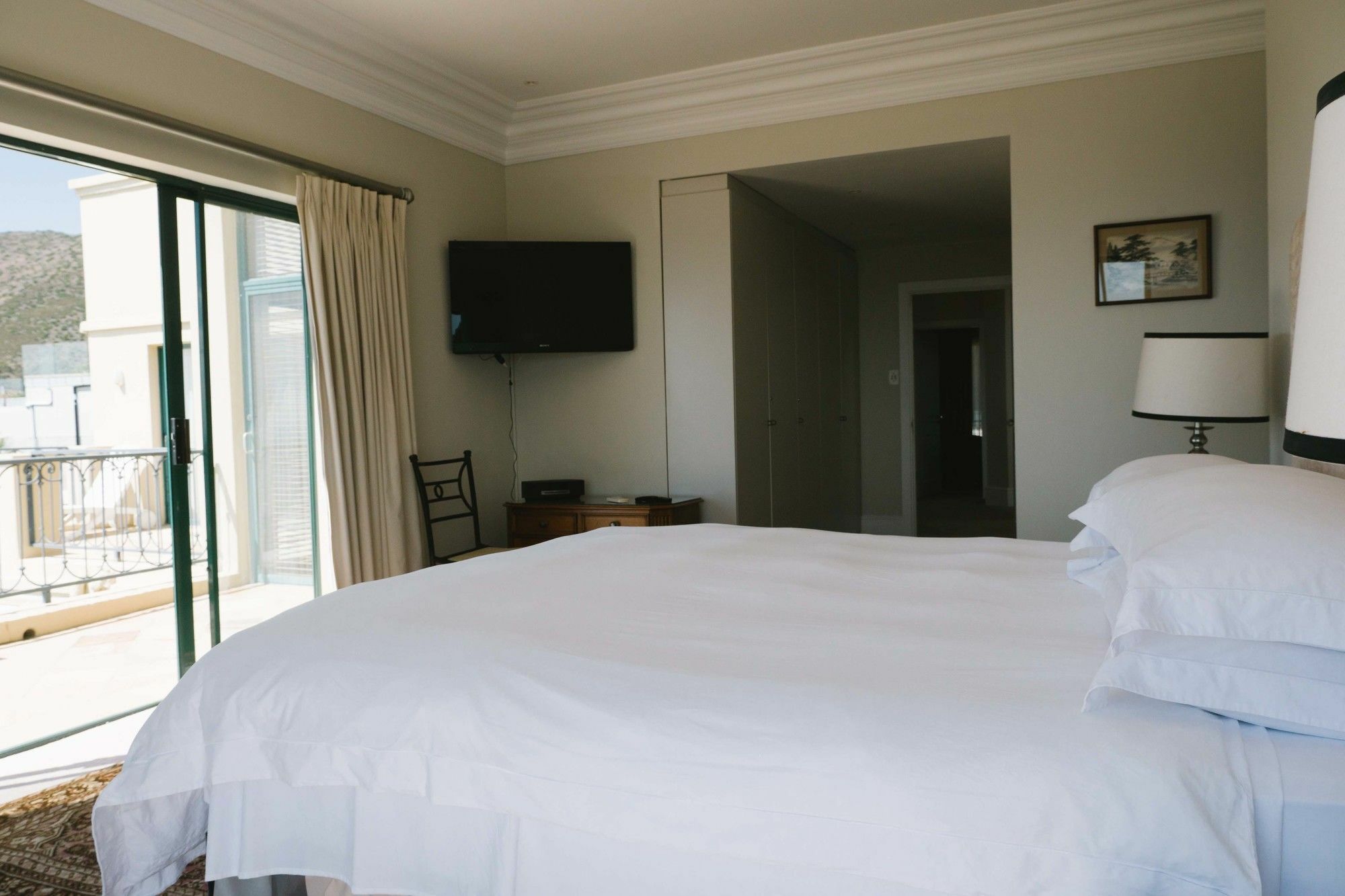 Guest house Q In Fresnaye Cape Town